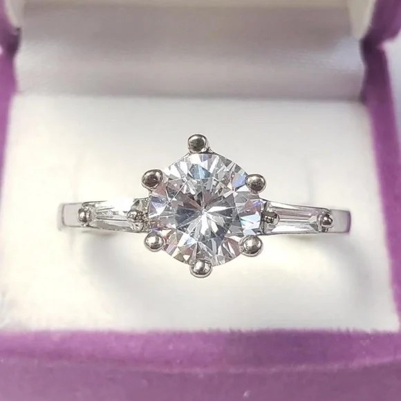 Silver CZ Ring - Picture 4 of 6